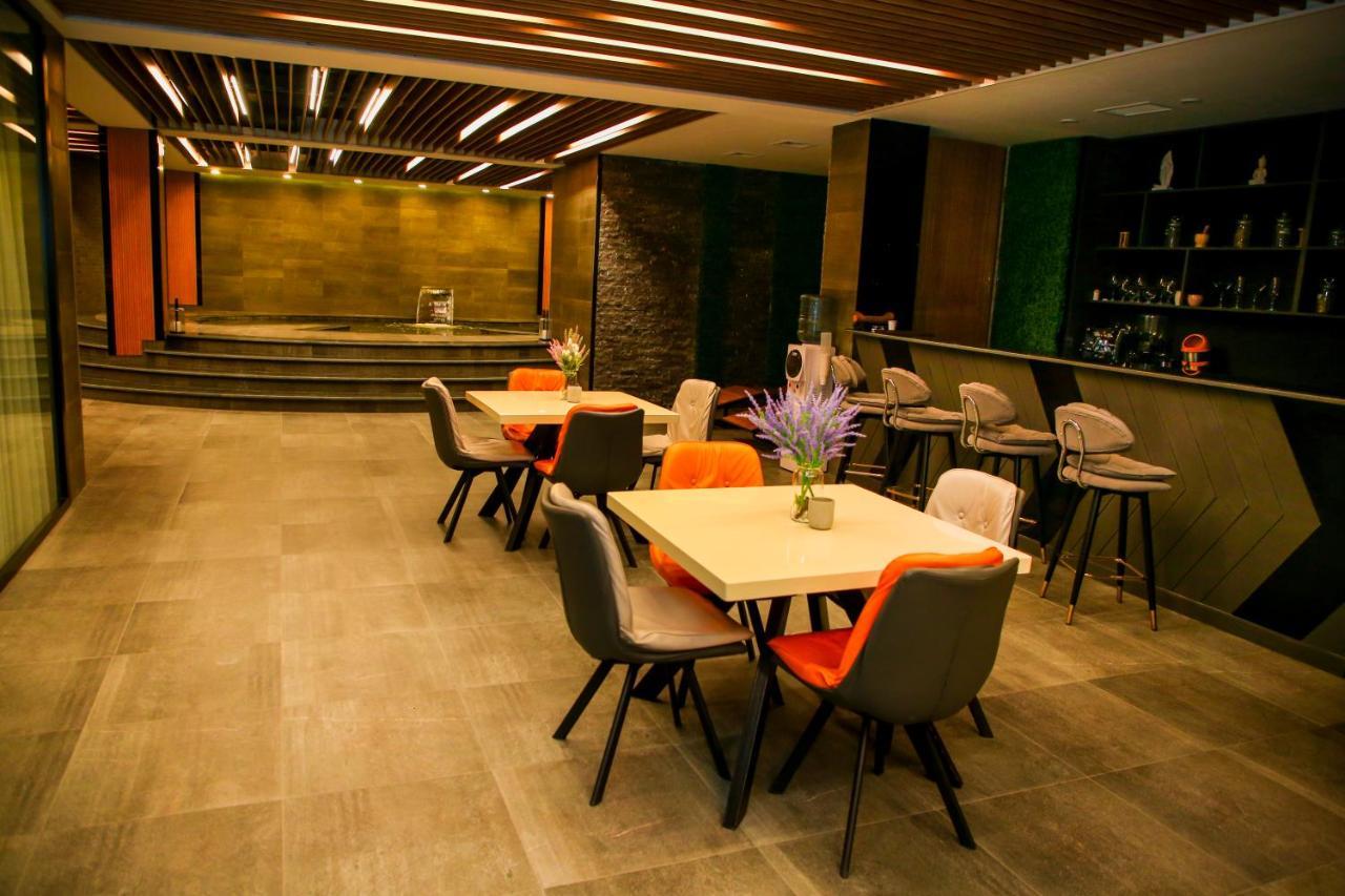 Vogue Hotel Resort And Spa - Nabran Extérieur photo